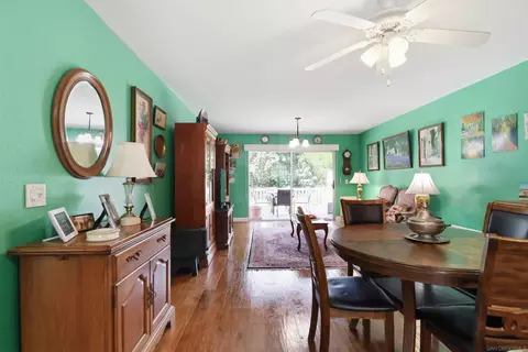 Dining - 1757 Pleasantdale, Encinitas, CA 92024 photo 2 of 3