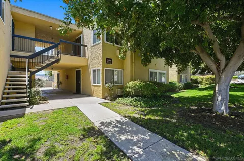 Exterior - 12609 Robison Blvd #106, Poway, CA 92064 photo 4 of 11