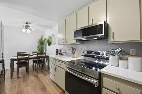 Kitchen - 12609 Robison Blvd #106, Poway, CA 92064 photo 3 of 4