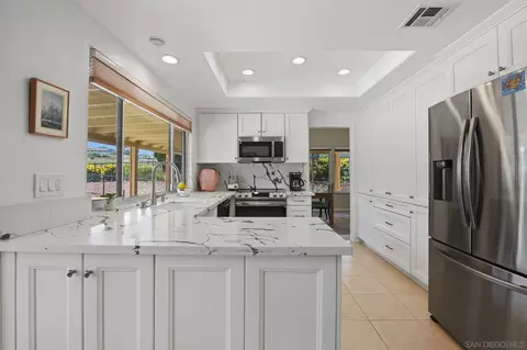Kitchen - 17739 Saint Andrews Dr, Poway, CA 92064 photo 1 of 6