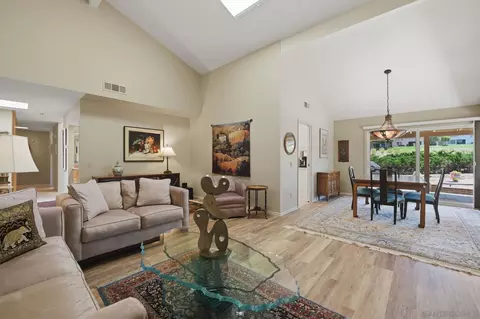 Living - 17739 Saint Andrews Dr, Poway, CA 92064 photo 6 of 12