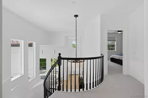 Entry Way - 855 Stratford Knl, Encinitas, CA 92024 photo 6 of 6
