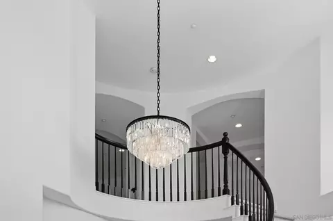 Entry Way - 855 Stratford Knl, Encinitas, CA 92024 photo 5 of 6