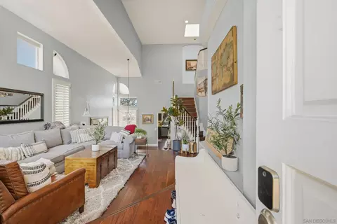 11858 Mendiola Pt, San Diego, CA 92129