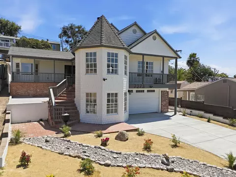 Exterior - 7273 Cornell Ave, La Mesa, CA 91942 photo 6 of 8