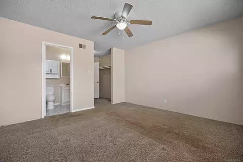 Bedroom - 3945 Hibiscus Cir, Carlsbad, CA 92008 photo 1 of 4