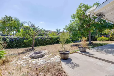 Exterior - 3945 Hibiscus Cir, Carlsbad, CA 92008 photo 2 of 2