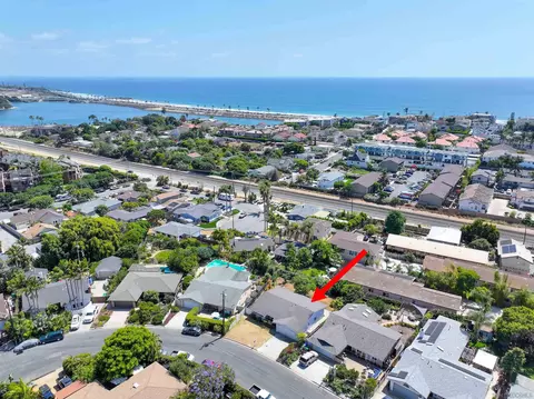 3945 Hibiscus Cir, Carlsbad, CA 92008