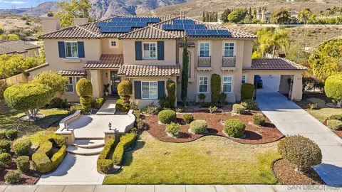 9156 Bernardo Lakes Dr, San Diego, CA 92127