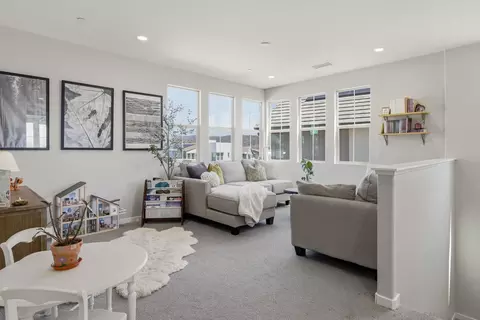 Living - 8959 Hightail Dr, Santee, CA 92071 photo 4 of 4
