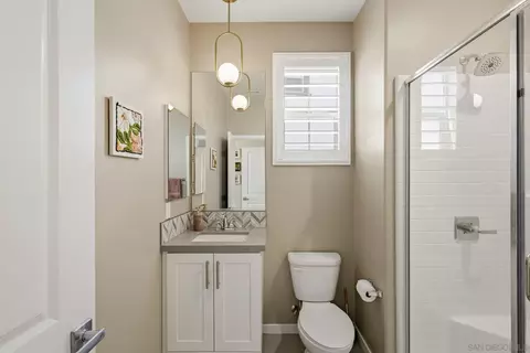 Bath - 8959 Hightail Dr, Santee, CA 92071 photo 2 of 5