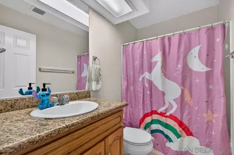 Bath - 13945 Midland Rd, Poway, CA 92064 photo 3 of 3