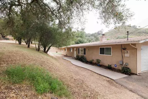 26942 Oakmont Rd, Valley Center, CA 92082