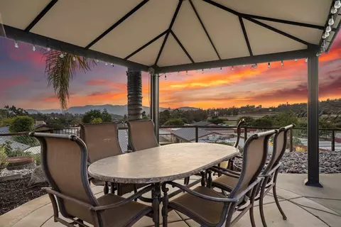 Dining - 1945 Boulders Ln, Alpine, CA 91901 photo 3 of 3