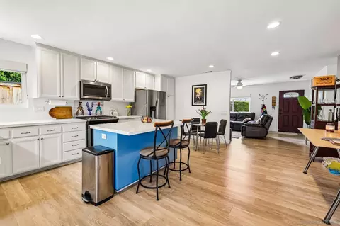 Kitchen - 13250 Evanston Dr, Poway, CA 92064 photo 5 of 7