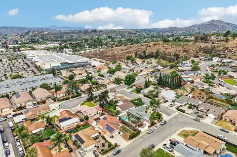 View/Area - 13250 Evanston Dr, Poway, CA 92064 photo 8 of 12