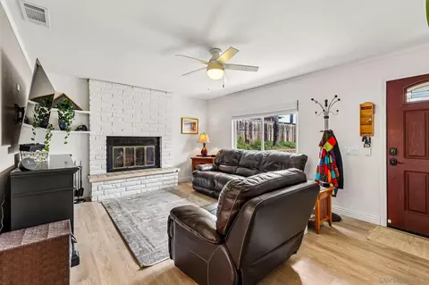 Living - 13250 Evanston Dr, Poway, CA 92064 photo 2 of 3