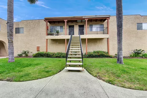 8694 Lemon Ave, La Mesa, CA 91941 photo 3
