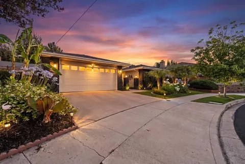 6465 Coral Lk, San Diego, CA 92119