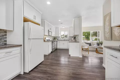 Kitchen - 9475 Mast Blvd, Santee, CA 92071 photo 3 of 4