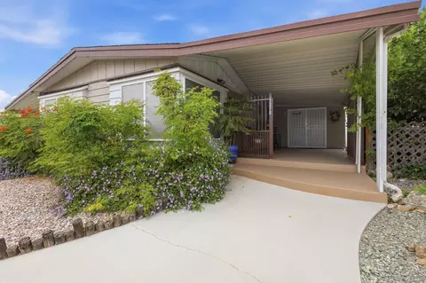 1370 Cabrillo Dr, Hemet, CA 92543