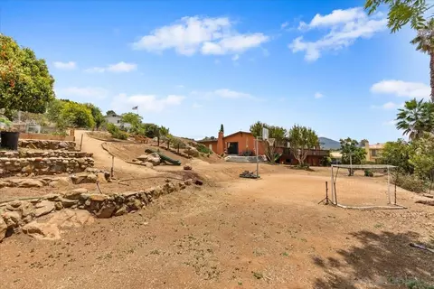 Exterior - 10844 Challenge Blvd, La Mesa, CA 91941 photo 25 of 30