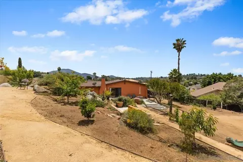Exterior - 10844 Challenge Blvd, La Mesa, CA 91941 photo 7 of 30