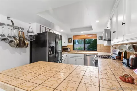 Kitchen - 10844 Challenge Blvd, La Mesa, CA 91941 photo 2 of 5