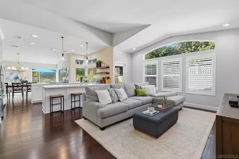 Living - 13150 Avenida La Valencia, Poway, CA 92064 photo 1 of 5