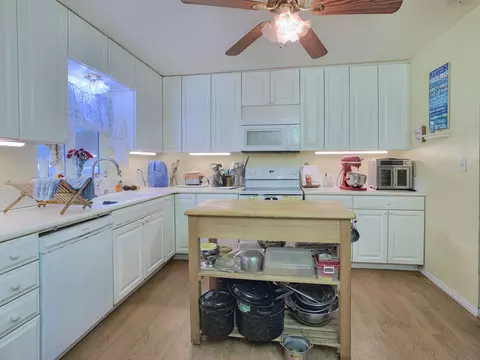 Kitchen - 9622 Lakeview, Lakeside, CA 92040 photo 1 of 3
