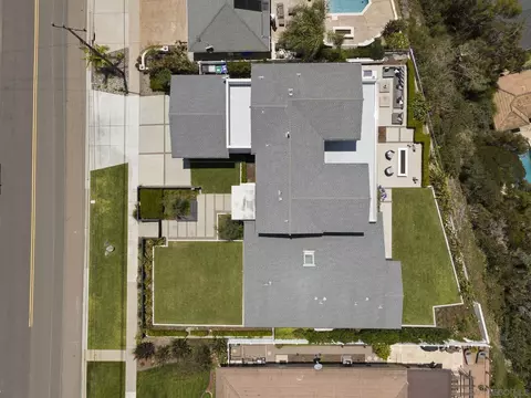 View/Area - 5594 Soledad Rd, La Jolla, CA 92037 photo 4 of 4
