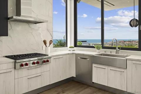 Kitchen - 5594 Soledad Rd, La Jolla, CA 92037 photo 2 of 3