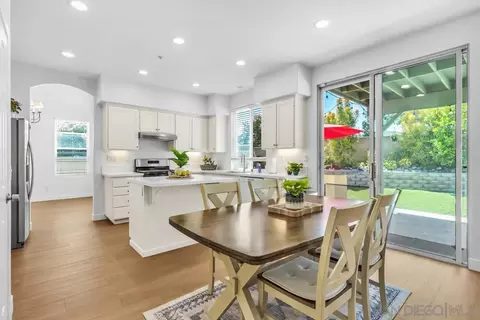 Dining - 10836 Stoney Creek Ct, Santee, CA 92071 photo 2 of 2