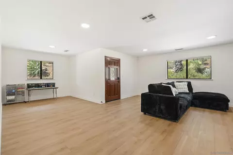 Living - 1106 Alpine Oaks Dr, Alpine, CA 91901 photo 8 of 9