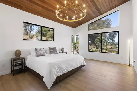 Bedroom - 1106 Alpine Oaks Dr, Alpine, CA 91901 photo 4 of 4