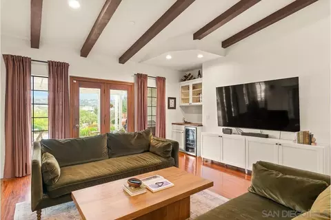 Living - 1421 Blue Lilac, Alpine, CA 91901 photo 8 of 8