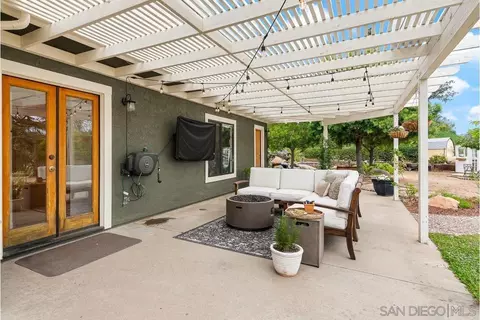 Exterior - 1421 Blue Lilac, Alpine, CA 91901 photo 17 of 18