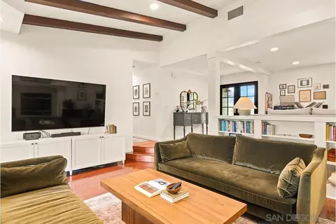 Living - 1421 Blue Lilac, Alpine, CA 91901 photo 7 of 8