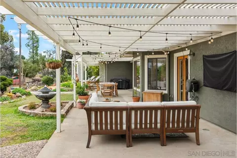 Exterior - 1421 Blue Lilac, Alpine, CA 91901 photo 7 of 18
