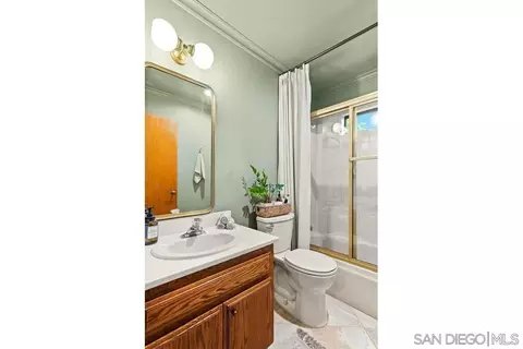 Bath - 1421 Blue Lilac, Alpine, CA 91901 photo 1 of 3