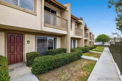 7700 Parkway Dr #38, La Mesa, CA 91942