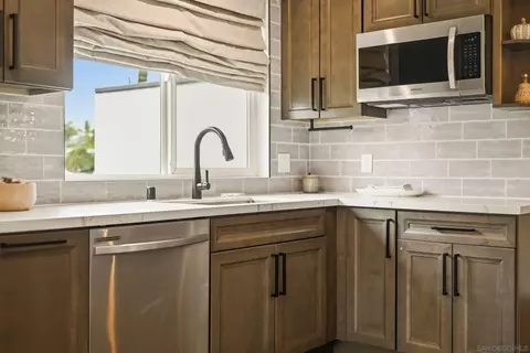 Kitchen - 14345 Erin, Poway, CA 92064 photo 6 of 7