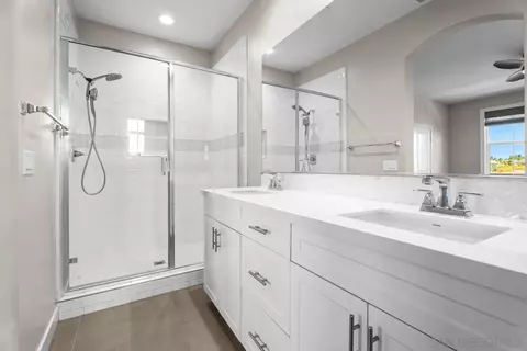 Bath - 4326 Star Path Way #1, Oceanside, CA 92056 photo 5 of 6