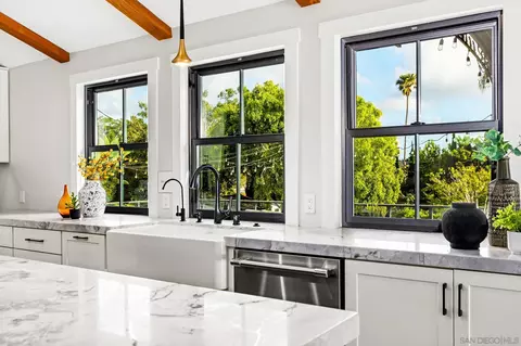 Kitchen - 2335 Ivy Rd, Oceanside, CA 92054 photo 3 of 7