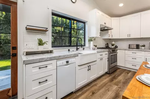 Kitchen - 2335 Ivy Rd, Oceanside, CA 92054 photo 7 of 7