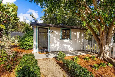 Exterior - 2335 Ivy Rd, Oceanside, CA 92054 photo 6 of 12