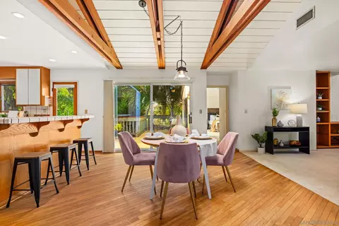 Dining - 661 Union, Encinitas, CA 92024 photo 2 of 4
