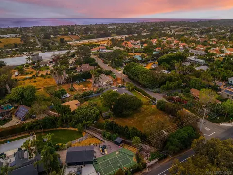 View/Area - 661 Union, Encinitas, CA 92024 photo 1 of 3
