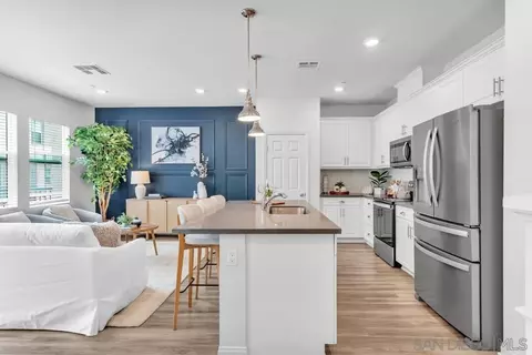 354 Fitzpatrick Rd #103, San Marcos, CA 92069