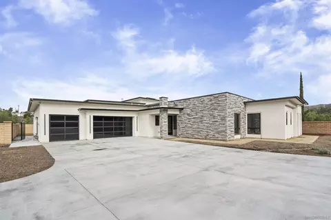 Exterior - 16925 Old Coach Rd, Poway, CA 92064 photo 3 of 6